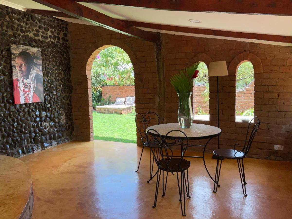Pink Flamingo Boutique Hotel Moshi Dış mekan fotoğraf