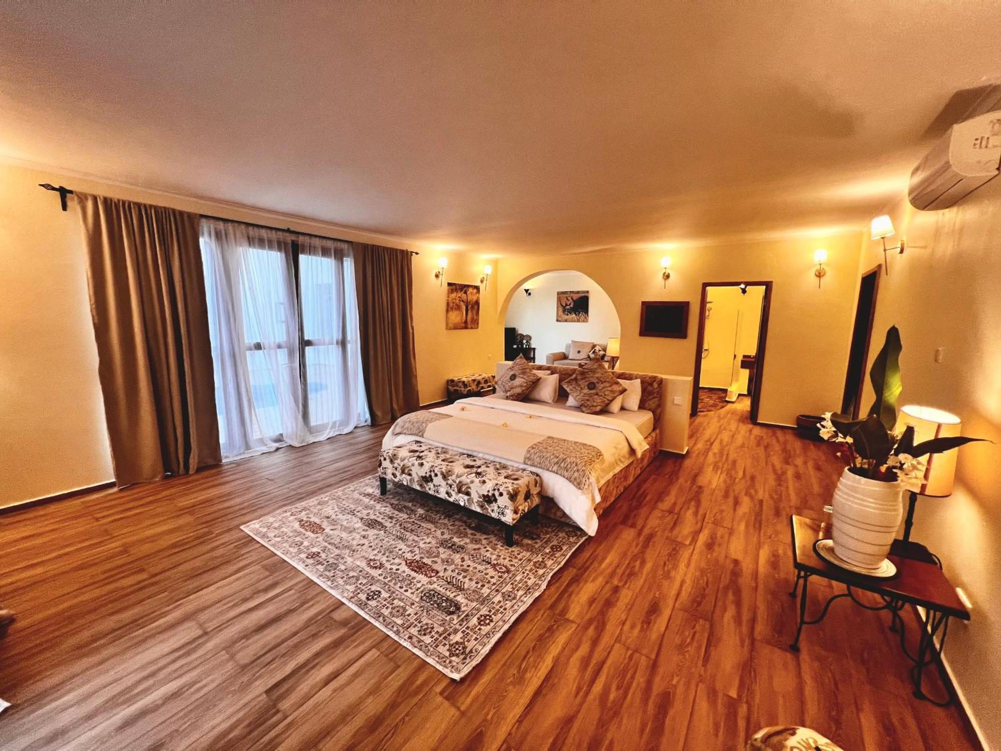 Pink Flamingo Boutique Hotel Moshi Dış mekan fotoğraf
