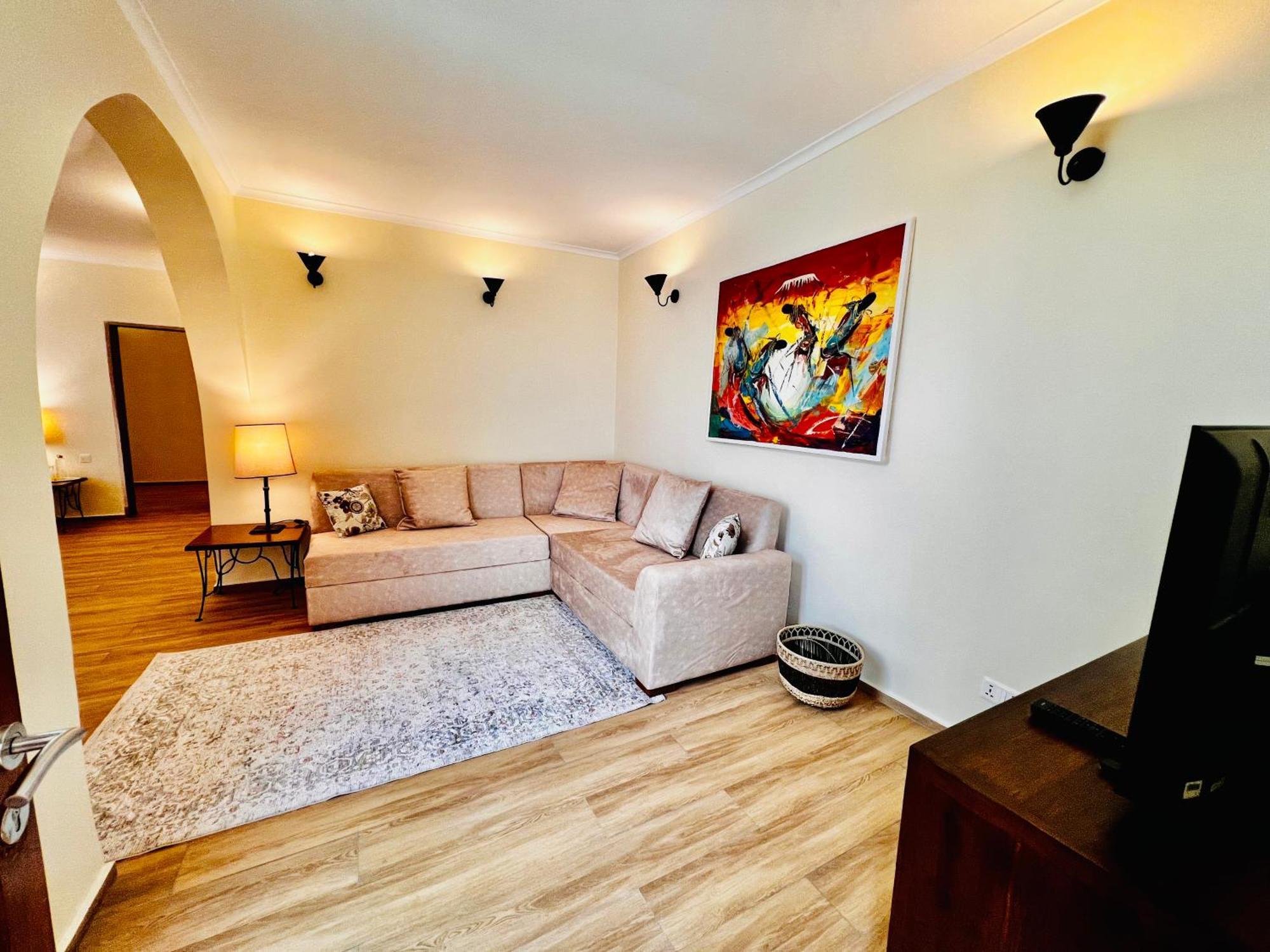 Pink Flamingo Boutique Hotel Moshi Dış mekan fotoğraf