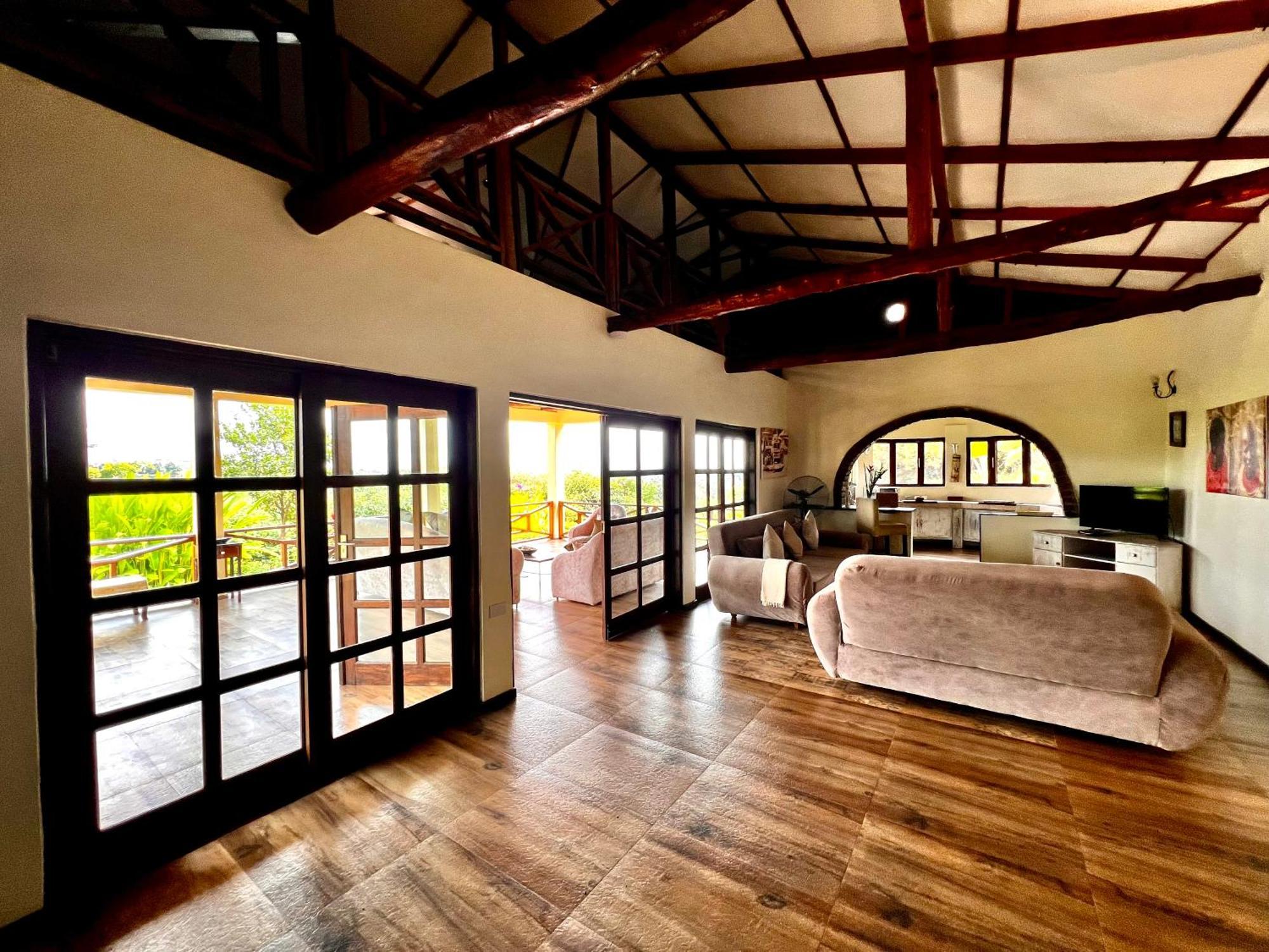 Pink Flamingo Boutique Hotel Moshi Dış mekan fotoğraf