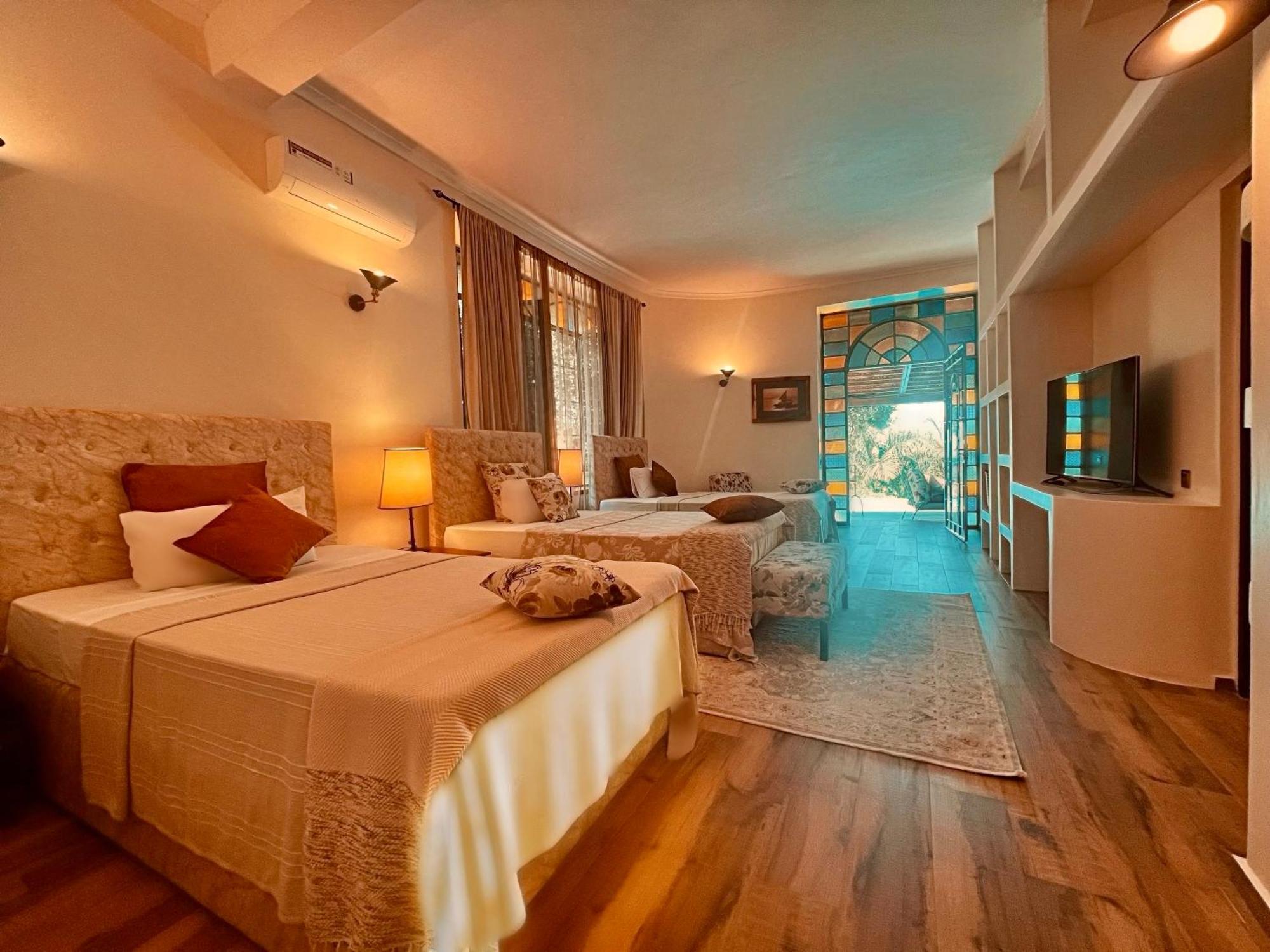 Pink Flamingo Boutique Hotel Moshi Dış mekan fotoğraf